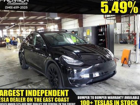 TESLA MODEL Y 2021 5YJYGDEE2MF123946 image